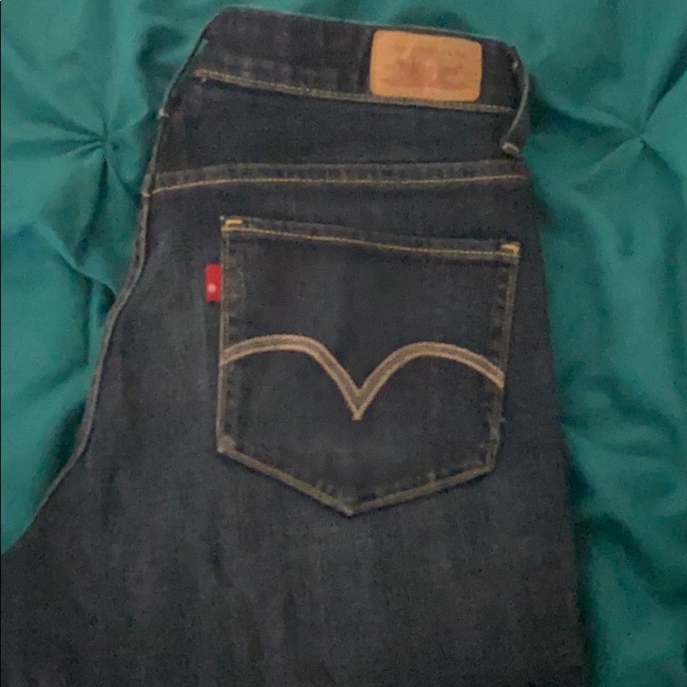 Levi mid rise skinny jeans